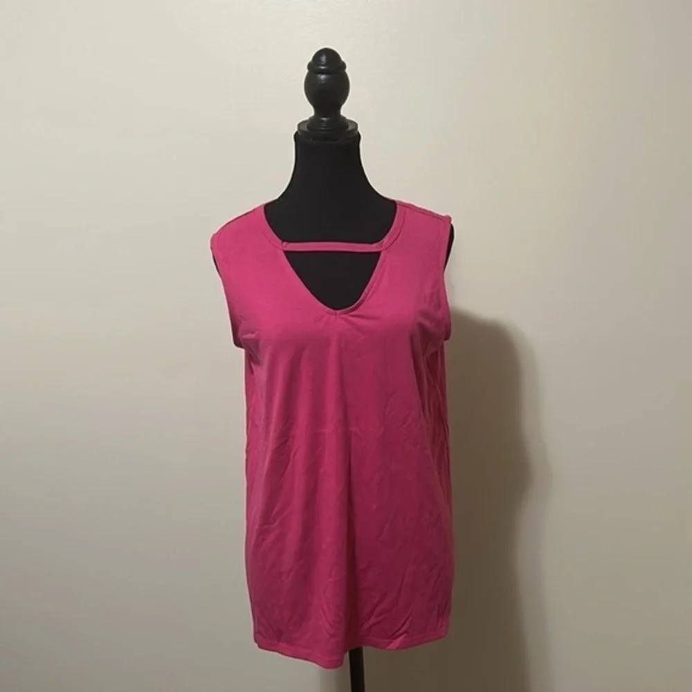 WAREHOUSE One Pink Sleeveless V-Neck Tank Top - Picture 2 of 9